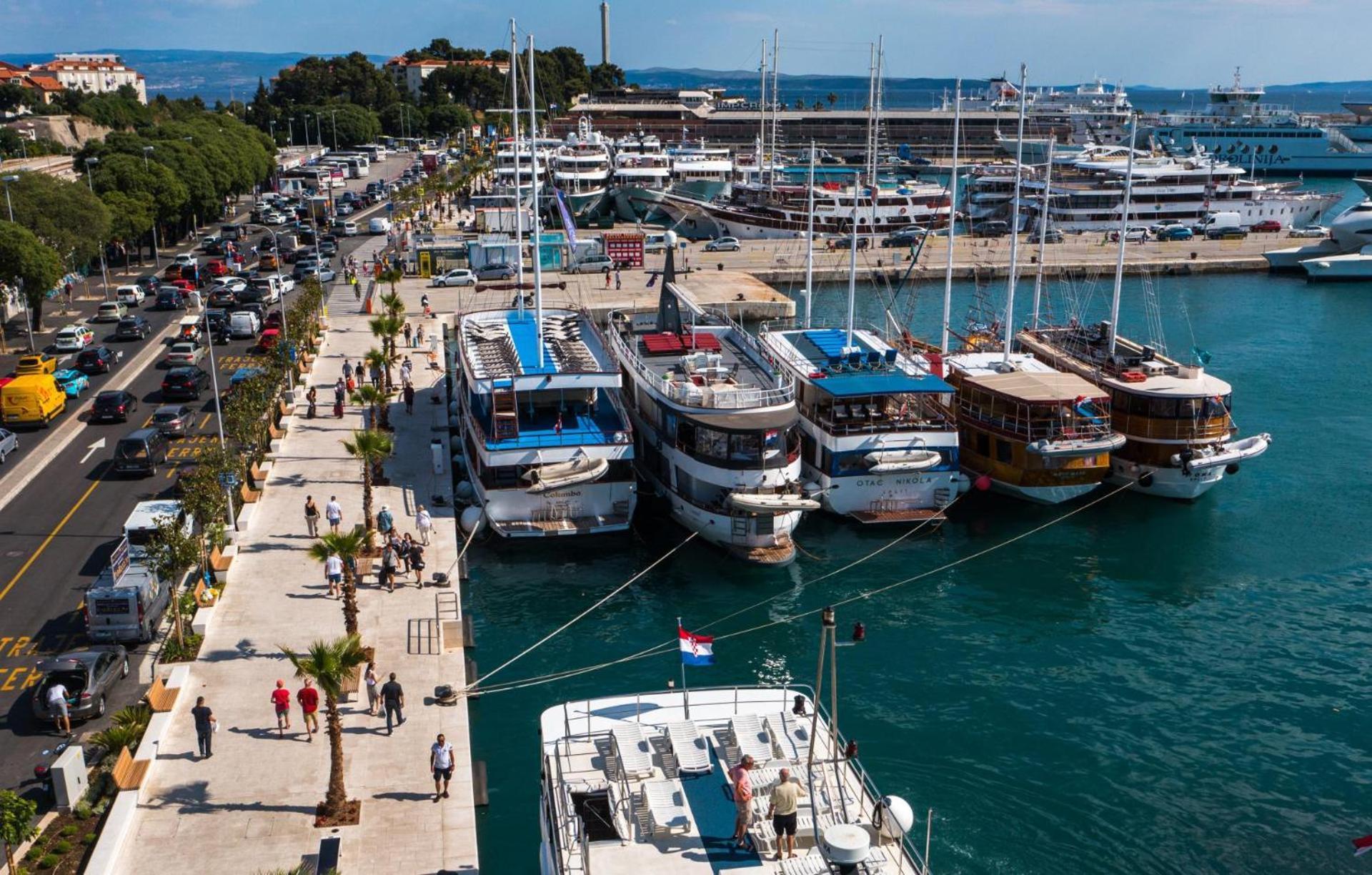 Apartment Zenta With Free Private Parking Σπλιτ Εξωτερικό φωτογραφία